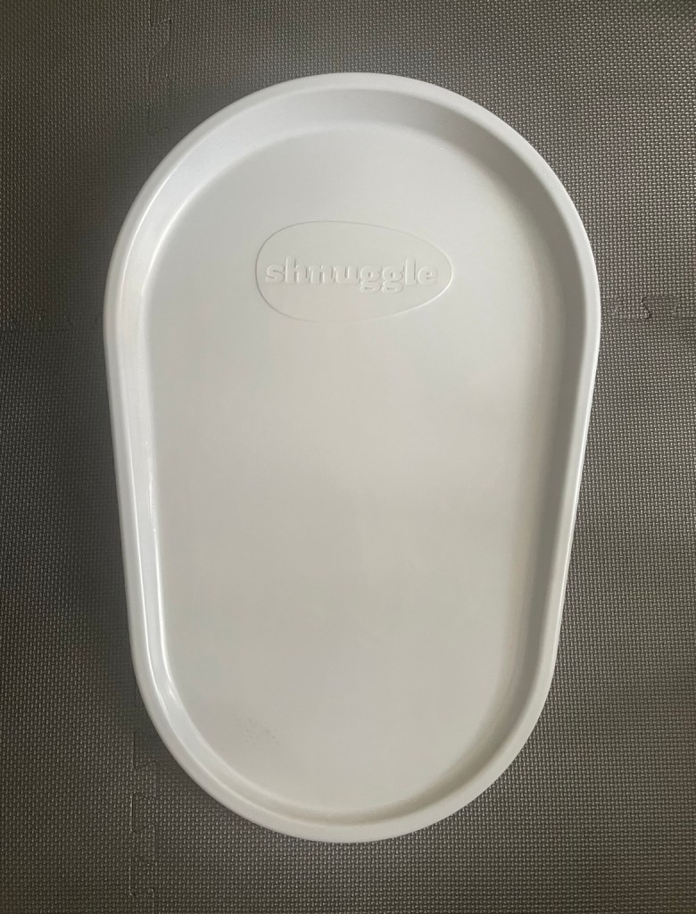 Shnuggle Squishy Baby Changing Mat | Soft and warm foam material is nicer for babies | Perfect for Nappy / Diaper Changing Time | Anti-Slip Easy Clean Wipeable | Grey- Can you see the slight discolouration?