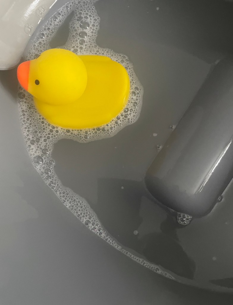 Munchkin "White Hot Bath Ducky" Rubber Duck š¤š