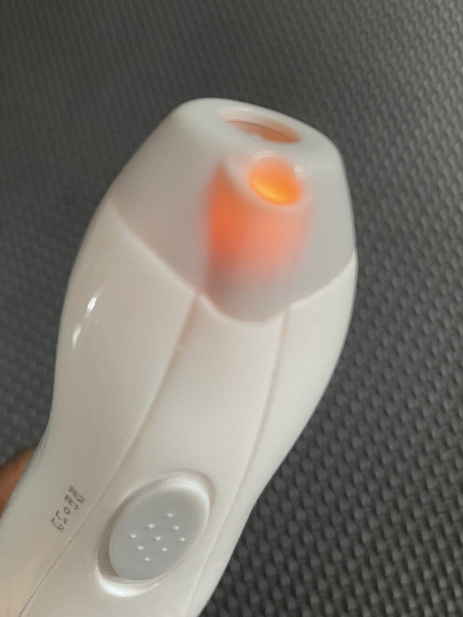 LED light on when nail file is switched on